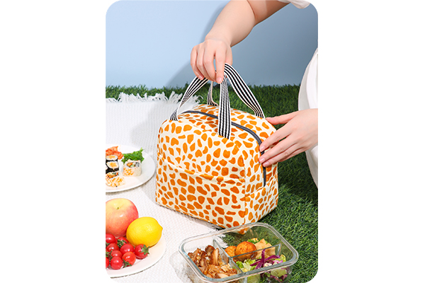 C14-2 Animal Pattern Cooling Bag