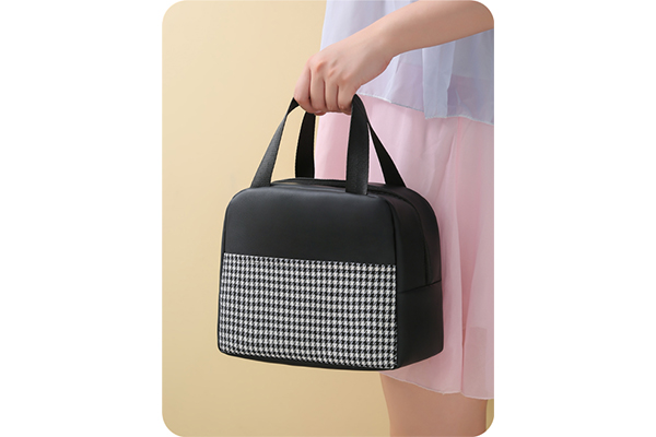 C09-4 PU Houndstooth Lunch Bag