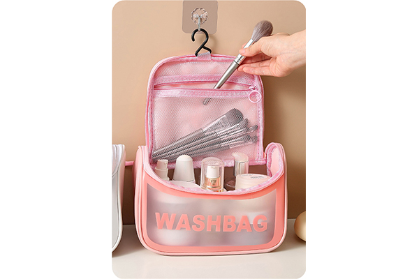 C19-1 PU Hanging Toiletry Bag