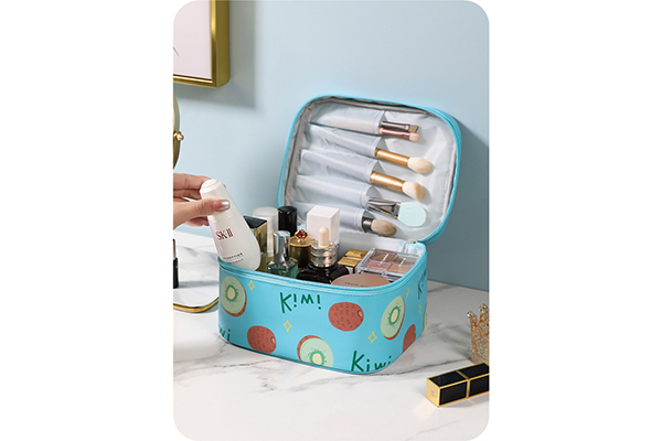 B04-2 PU Fruit Cosmetic Bag