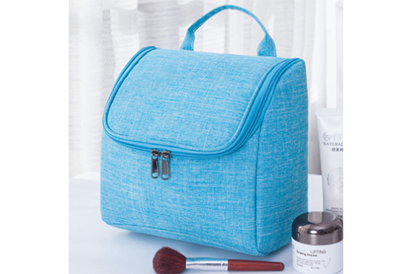 B028 Toiletry Bag